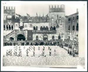 N 02 -May Day- (giorno di maggio) a Koper-Capodistria da Palazzo Pretorio